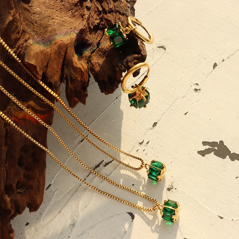 Designer Four-Prong Emerald Necklace and Earring Jewelry Set