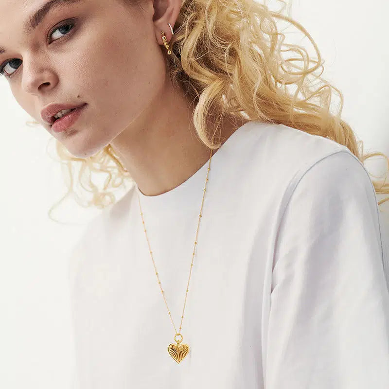 14K Gold Love Heart Chain Necklace