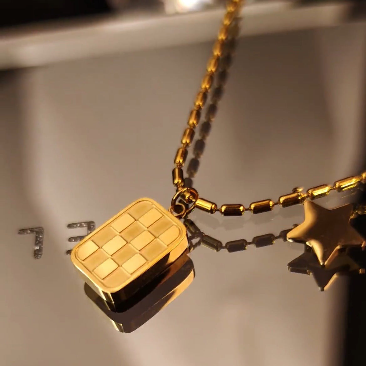 14K Gold Checkerboard Star Neckchain